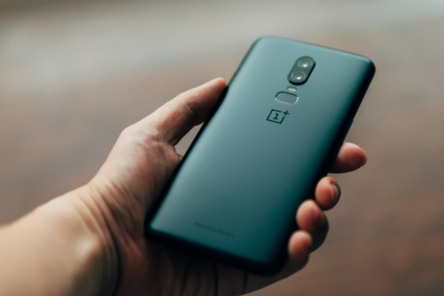 Good boring: A OnePlus 6 on lineageos as daily driver
